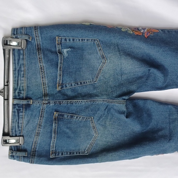 John Mark Floral Embroidered Jeans Raw Hem, 27" Inseam - Picture 5 of 9